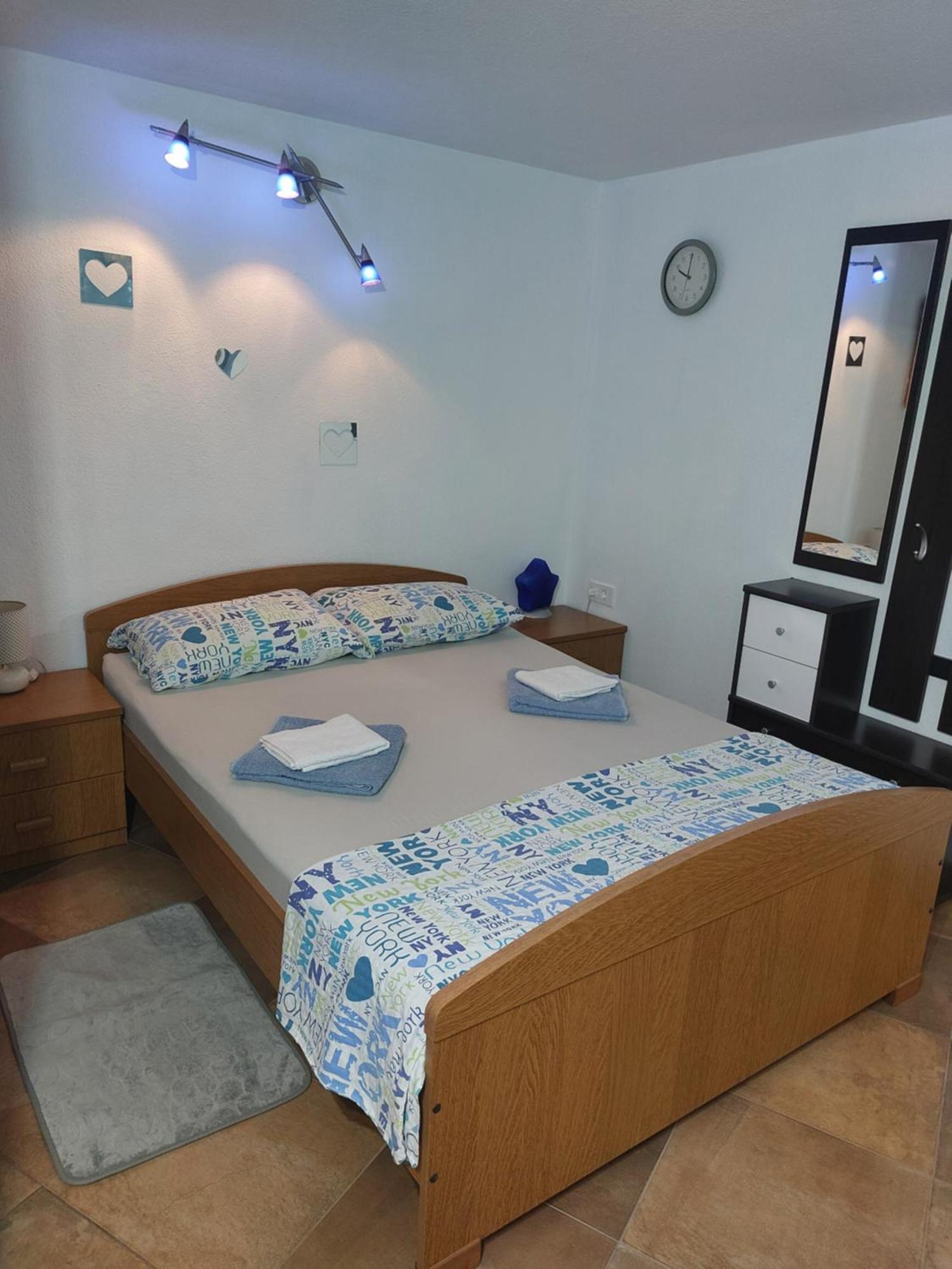 Apartmani Damir Kazija Pakoštane Zewnętrze zdjęcie